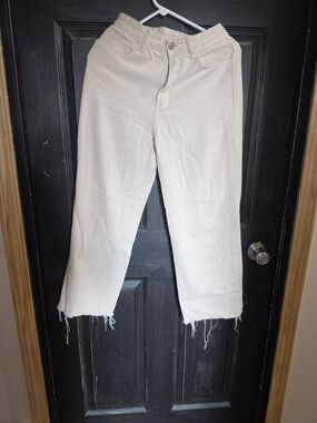 Shein Cropped Raw Hem White Jeans Ankle Length Very Soft More If A Cream Color